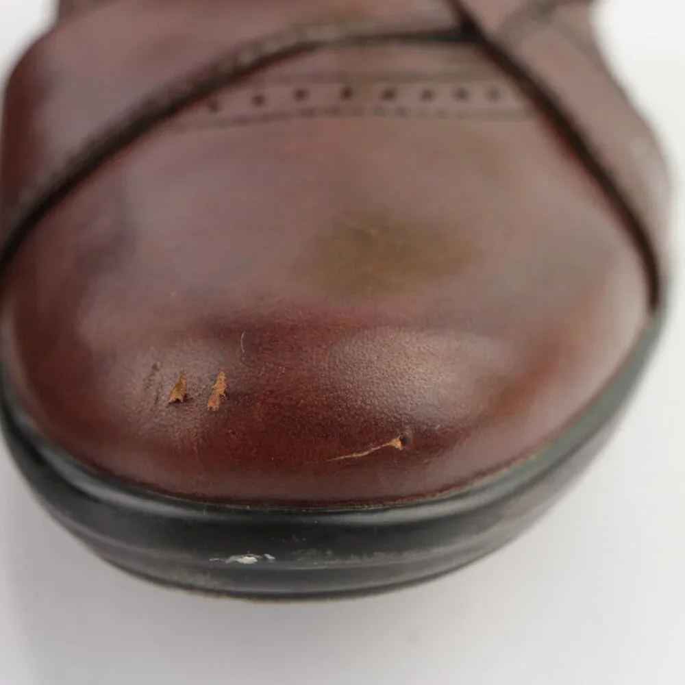Clarks Womens Pump Size 8.5 M Brown Leather Low Block Heel Comfy Work Dress Shoe